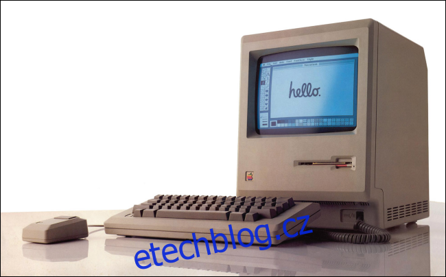 Původní Macintosh z roku 1984 s 