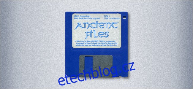 3,5palcová disketa s označením 